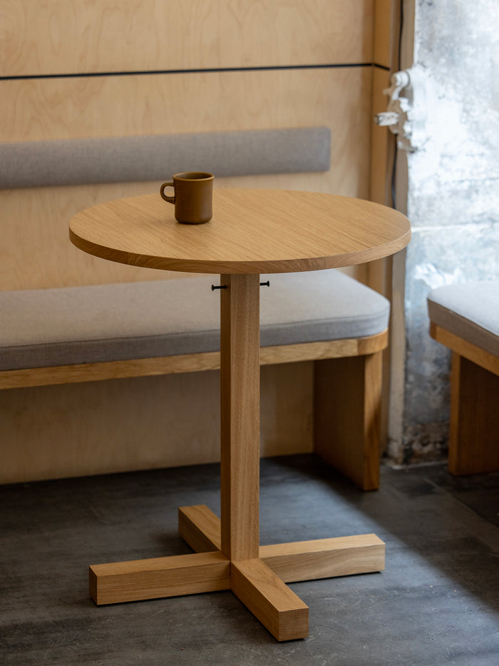Kann Design - Table de repas Tal Bitrot Round 65 - chêne naturel DT3034