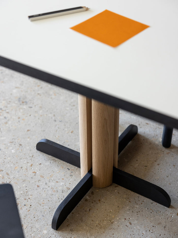 Kann Design - Table de repas Toucan Rectangle blanc - chene DT1943